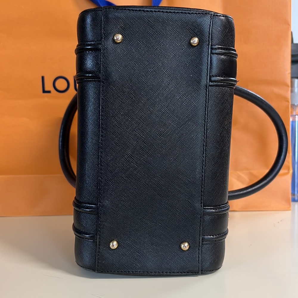 MCM - Picture 3 of 5